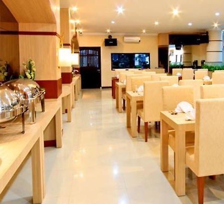 אמבון Hotel Marina מראה חיצוני תמונה