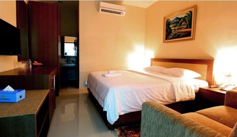 אמבון Hotel Marina חדר תמונה